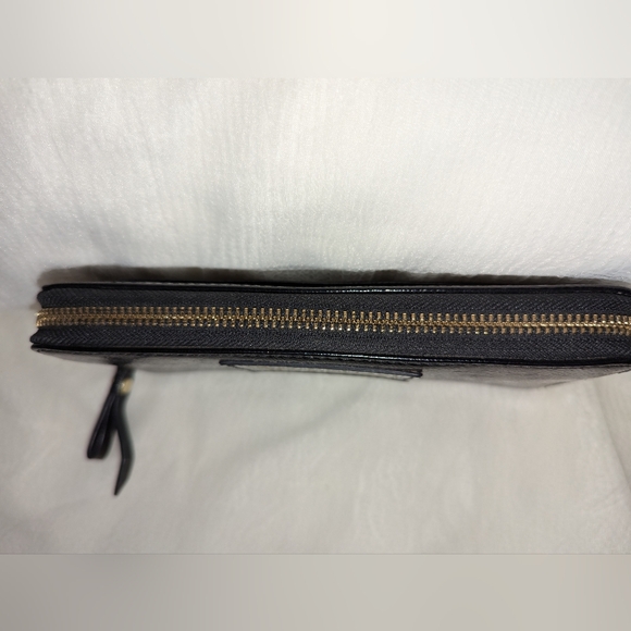 Coach Poppy Liquid Leather Continental Zip Around Wallet Black EUC - Picture 6 of 12